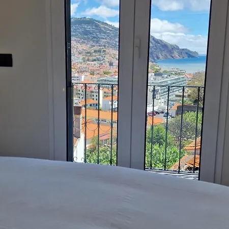 Yana's Nest * Funchal