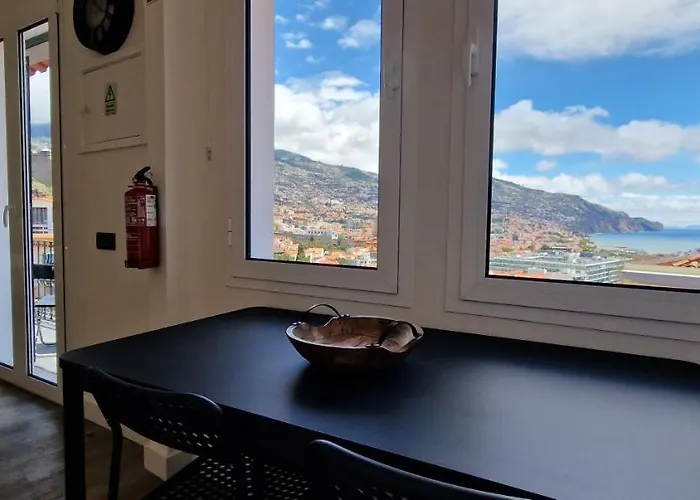 Yana's Nest Funchal (Madeira)