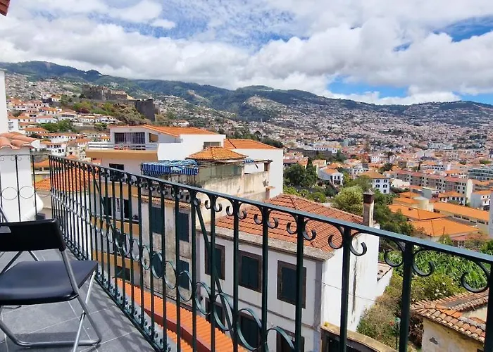 Yana's Nest Appartement *