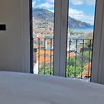Yana's Nest * Funchal (Madeira)